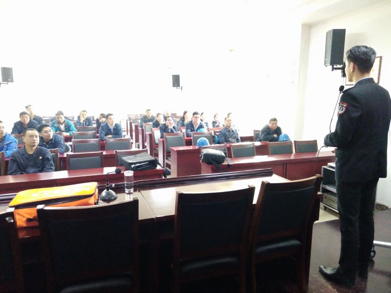 
				   
					黃河同力組織開展2019年消防安全、職業(yè)衛(wèi)生及廠區(qū)雙重預防體系建設(shè)知識培訓
				 